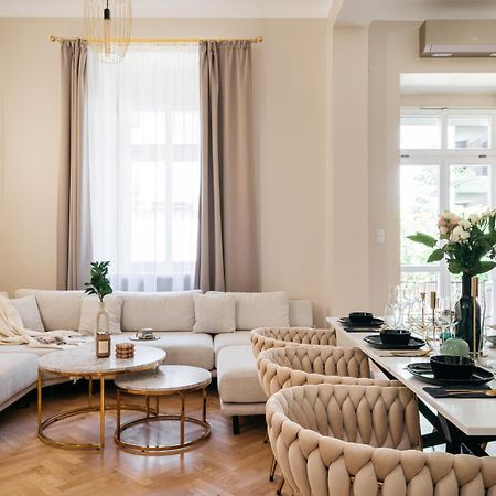 Old Town Oasis - Loftaffair Apartment Krakow Luaran gambar