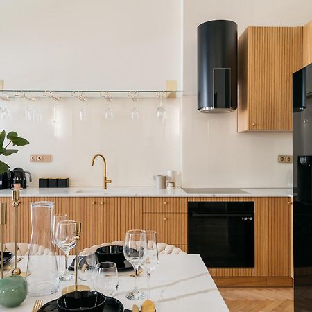 Old Town Oasis - Loftaffair Apartment Krakow Luaran gambar